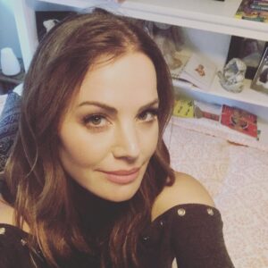 Erica Durance Instagram - Whew!! Photoshoot done! 
Thanks @stylelvr @antonmakeup @davidgardnerla @j2pix 
For all the heavy lifting😂
Pics coming soon