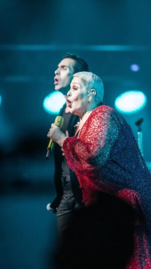 Ernesto D'Alessio Instagram - Ciudad Victoria Tamaulipas, nos vemos el 25 de Octubre 🌹❤️ #GraciasTour