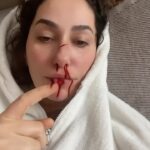 Esra Ruşan Instagram - Her türlü dürtüldüğüm bir sene oldu. Güzeldi, zordu. Bakıcaz. 2024 de daha net bir şekilde anlarım.