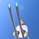 Ester Ledecká Instagram - Zajímalo mě, jak vypadaj moje skoky z podhledu. Tak jsem zaparkovala svoje gopro pod skokem a tohle se natočilo. Samotnou mě překvapilo, že tohle je skutečná rychlost a autentickej zvuk😁. Vžooooom! Zatim je to moje nejoblíbenější video, který jsem tady kdy postla😍. Snad se vám bude taky líbit! I was wondering what my jumps looked like from the overhead, so I parked my gopro under the jump and this is what was shot. I was surprised myself that this is real speed and authentic sound😁. Wshoooom! So far this is my favorite video I've ever posted here😍. Hope you guys like it too! @goprocz @gopro @redbull @redbullcz STR