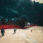 Ester Ledecká Instagram - Ahoj všichni, mrzí mě, že jsem si tenhle víkend nemohla užít tak, jak jsem chtěla. Většina teamu po snowboardových závodech lehla a ani já jsem nakonec nevyvázla. Zatim těch dní, kdy jsem nejezdila s nudlí u nosu nebo nekašlala na celej svůj team (doslova nikoli obrazně) od začátku sezóny moc nebylo, ale pracuju na tom, abych se dala zase dokupy a brzo se postavila zpátky na start v plný síle! Jak by řekl Ivánek(z "Ivánku kamaráde, můžeš mluvit?"): Mám prášků jak Horníček.. Bych si prostě jen přála, aby se mi už dejchalo líp. Ale budeme bojovat uvidíme... PS: Gratuluju @janniksin k titulu na Australian Open! Inspiruje mě ta tvoje klidná síla! Hello everyone, I'm sorry that I couldn't enjoy this weekend as I wanted to. Most of the team got sick after the snowboarding races, and I didn't escape that either in the end. So far, there haven't been many days when I haven't been riding or skiing without booger hanging out of my nose or coughing since the beginning of the season, but I'm working on getting myself back together and soon standing back at the starting line at full strength! PS: Congratulations to @janniksin on the Australian open title! Your calm strength inspires me! 📷by: @justin_reiter STR Cortina d'Ampezzo, Italy