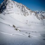 Ester Ledecká Instagram - Prašánek❄️😋 Pow pow day❄️😋 @f2_international @bogner.fireandice @levelgloves @redbull 📷by: @justin_reiter STR