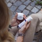 Ester Ledecká Instagram - Kosmetické okénko! Tak jsem vyzkoušela další produkty kosmetiky Kiehl's. Některé krémy už delší dobu používám, s ostatními se postupně seznamuji, ale vypadá to, že jsem konečně našla kosmetiku pro mou větrem, deštěm, mrazem a sněhem ošlehanou pleť! Mně jsou všechny ty jejich produkty snad šitý přímo na míru. Do zimního počasí doporučuji Retinol Skin-Renewing Daily Micro-Dose Serum a Super Multi-Corrective Cream! Moji pleti prospěly. Už se těším na další průzkumy Kiehl's řad a na Vánoce! Napíšete si Ježíškovi taky o nějakou kosmetiku? @kiehlsczsk #retinol #NoDramaJustRetinol #kiehlsczsk Cosmetic window! So I have tried other Kiehl's products. Some of the creams I've been using for a while, others I'm gradually getting acquainted with, but it looks like I've finally found a cosmetic for my wind, rain, frost and snow-beaten skin! For me, I think all of their products are tailor-made. For this winter weather, I recommend Retinol Skin-Renewing Daily Micro-Dose Serum and Super Multi-Corrective Cream! My skin has benefited from them. I'm looking forward to exploring more of Kiehl's lines and to Christmas!Will you write to Santa for some cosmetic products too? @kiehlsczsk #retinol #NoDramaJustRetinol #kiehlsczsk STR