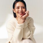 Esther Liu Instagram - #ELLE封面大人物 #劉品言 「只要是對的人，終究會相遇！」 從14歲出道的Sweety少女，到《華燈初上》的苦情花子，我們一路見證劉品言在表演上的蛻變。但在愛情裡，歷經幾番跌跌撞撞的她，這些年逐漸明白甚麼是最適合自己的樣子。在最新電影《莎莉》裡，言言化身為勇敢追愛的大齡女子！無論結不結婚，擁有愛的選擇與自由，才是最實在的幸福。 @esther88 @iprimo_taiwan 👉🏻追蹤 @elletaiwan 看完整專訪 EDITOR IN CHIEF_KAYT HSUEH PROJECT MANAGEMENT_DOMINIQUE CHIANG PHOTOGRAPH_WESLIE WEI ART DIRECTION_SANDY YANG STYLING_KATHY HSU, WAWA CHANG MAKE UP_麵麵 HAIR_NELSON@ZOOMHAIRSTYLING TEXT_DOMINIQUE CHIANG #elletaiwan #elle娛樂圈 #ellewedding #IPRIMO #鑽戒 #日系婚戒 #愛情