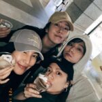 Esther Liu Instagram - 再忙，也要跟你們瘋一晚上 聊天大笑完全沒停下來 應該要很累的吧🤷🏻‍♀️ 但卻是充電般的存在 #四纖女 #我❤️你