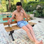 Etienne Bobenrieth Instagram - Verano 2023. Salú! 🧡☀️😀🌴🌞🍸🏝️