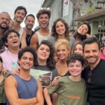 Eugenio Derbez Instagram - We here at @3pas_studios are thrilled for you all to see our upcoming new season of ACAPULCO on @AppleTV, but first, I would like to personally thank the Government of Jalisco @GobiernoJalisco and the Filma Jalisco Program @FilmaJalisco for selecting our production to be the first to receive the new #CashRebateJalisco. With their generous support and recognition, we were able to expand the scope of our storytelling while also creating jobs and generating new business. Over three seasons, our cast and crew have become a huge family, working seamlessly while shooting in some of the most beautiful parts of Jalisco. This partnership makes our Las Colinas hotel feel even more like a home. Stay tuned! #FilmaJalisco #AcapulcoTv @aeejalisco @secretariaturismo_jalisco @lionsgatetv @sinsentidofilms @tbaumco En 3Pas Studios estamos muy emocionados de que todos ustedes vean la nueva temporada de ACAPULCO en @AppleTV, pero primero, nos gustaría agradecer personalmente al Gobierno de Jalisco @GobiernoJalisco y al Programa Filma Jalisco @FilmaJalisco por seleccionar nuestra producción para ser la primera en recibir el nuevo #CashRebateJalisco. Con su generoso apoyo y reconocimiento, pudimos ampliar el alcance de nuestra historia y al mismo tiempo crear empleos y generar nuevos negocios. A lo largo de tres temporadas, nuestro cast y equipo nos hemos convertido en una gran familia, mientras filmamos en los lugares más hermosos de Jalisco. Gracias a esta asociación, nuestro hotel de Las Colinas se siente aún más como un hogar. ¡Nos vemos pronto! #FilmaJalisco #CashRebateJalisco #AcapulcoTv #FilmaJalisco #AcapulcoTv @aeejalisco @secretariaturismo_jalisco #lionsgateTV @lionsgatetv @sinsentidofilms @tbaumco