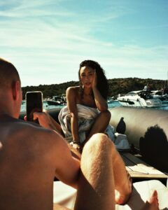 Eva Marisol Gutowski Instagram - I went to Sardinia and saw not a SINGLE sardine what’s up with that 🤨🐟 La Maddalena - Sardegna