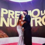Evaluna Montaner Instagram - Felices de estar juntos, haciendo lo que amamos, a punto de cantar y aparte muy nominadossss 🤍 Graciasss @premiolonuestro @univision