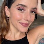 Evaluna Montaner Instagram - He visto a varios compartiendo 10 fun facts de su vida así que me uno al trend con @cyzone_oficial y mi makeup favorito 💄#publicidad