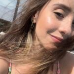 Evaluna Montaner Instagram - Domingo de bloqueador, aceite de coco y mi nuevo glow✨