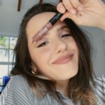 Evaluna Montaner Instagram - El labial favorito de @evaluna es el Labial Mate Studio Look, porque es de larga duración y no transfiere💕. Estos son sus 3 tonos favoritos: Teddy, Dusty Rose y Ruby Red✨ ¿Cuál es el tuyo? #CyzoneXEvaluna #publicidad