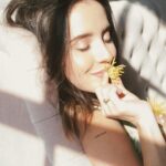 Evaluna Montaner Instagram – Yo🌜
Aquí🌼
Ahora🍂