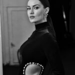 Fahriye Evcen Instagram – Dump at its finest ✌🏻🍄🐇