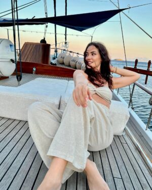 Fahriye Evcen Instagram - Ahoy! 🙋🏻‍♀️