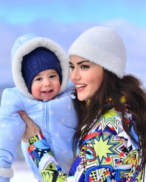 Fahriye Evcen Instagram - My spark of light.. 🌟  #çokseviyorum 😌🩵