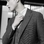Fandy Fan Instagram - 恐龍與羊寶寶的見面日🥰🥰 @brooksbrothers.gcr Styling @charliebubblecat Makeup @lihui_makeup Hair @zoom_jacobs Photo @0uwang Team @weteamwork.co #BrooksBrothersTW #BB205