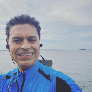 Fareed Zakaria Instagram - A great morning for a bike ride! And that's the Statue of Liberty on the right (far distance).