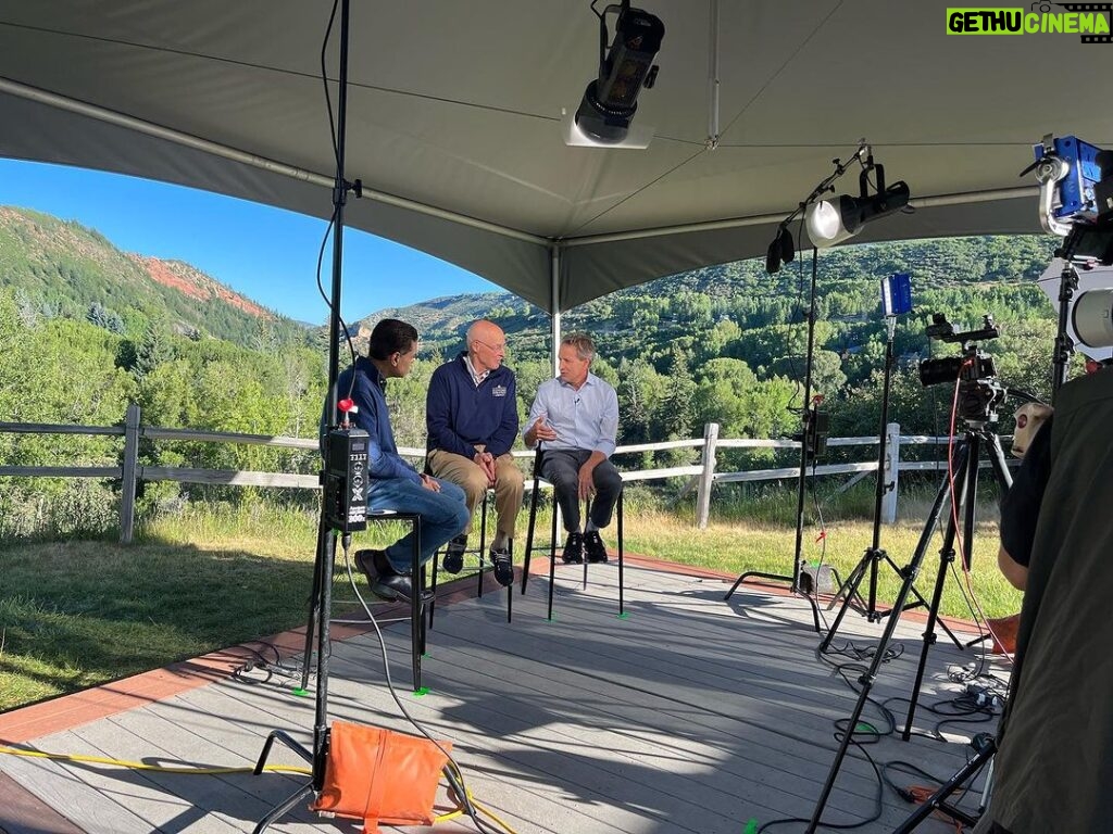 Fareed Zakaria Instagram - Last weekend was fun! Put together a wonderful show from the Aspen Economic Strategy conference and THEN, went hiking. Aspen to Crested Butte. We went 11 miles, climbed 3,000 feet to West Maroon Pass and then descended into Crested Butte. Stayed the night in Crested Butte ( an amazing town, flashback to what Colorado was like decades ago.) Then we woke up at 6 am and did it all again in reverse. Thanks to my fellow hikers and friends: Travis, Ryan, Kayla and Cassie. Was such a pleasure and blessing to do this with you. 🙏🙏🙏 Aspen, Colorado