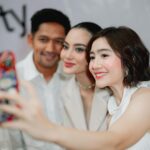 Febby Rastanty Instagram – Throwback last saturday! Akhirnya kesampean ketemu sama yaya! HAHAHA pantau story kak ririn & kak ibnu buat liat video-video menggemaskan bu yaya! Kemarin yaya lagi capek dan ngantuk jadi gak sempet ngobrol deh hahahaha semoga ketemu lagi ya anak cantik!! ❤️ @ririnekawati @ibnujamilo

📸: @armanfebryan