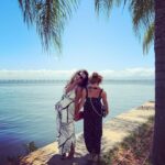 Fernanda Souza Instagram - Passe para o lado e 𝐌𝐀𝐑𝐐𝐔𝐄 𝐒𝐄𝐔 𝐀𝐌𝐈𝐆𝐎 que vc espera que tenha o mesmo nível de esmero de @fernandasouzaoficial na hora de tirar uma foto! A partir de agora, nao aceitaremos nada menos que isso!!! 😅 Ps: obrigada amiga pela dedicação total em tuudoo! Te amo. Rio de Janeiro, Rio de Janeiro