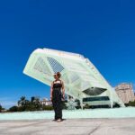 Fernanda Souza Instagram - Museu do Amanhã: 𝐓𝐄𝐌 𝐐𝐔𝐄 𝐈𝐑! Passeio lindo, inspirador, sensível, e reflexivo! Resgatei a influencer que mora em mim, já que falei que estarei mais “on” em 2023 e fiz vaaaarios Stories! Vai la veeeer! Tá legal! Ps. @arethaoliveiraoficial fazendo passeios turísticos comigo desde Mili e Pata!