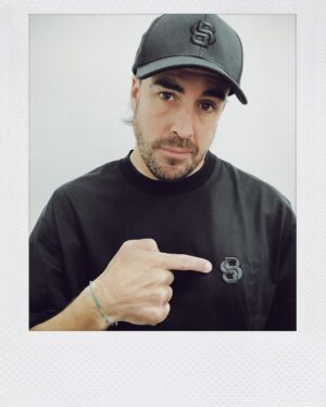 Fernando Alonso Instagram - Double B, Every Me. Because there’s more than one way to be your own BOSS #BeYourOwnBOSS @boss