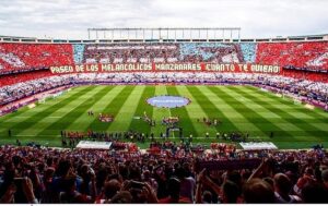Fernando Torres Instagram - Hace tres años nos despedimos del estadio más bonito del mundo ... imborrable en mi recuerdo cada momento que he vivido como aficionado y jugador . Su ambiente, su color, su esencia ...el Calderón y su magia. Dos goles para decir adiós al teatro donde siempre soñé actuar desde que era un niño. Gracias por tanto querido #vicentecalderon cuánto te echo de menos...
#3yearsago 
Three years ago we say goodbye to the most beautiful stadium in the world ... unforgettable in my memory every moment that I have lived as a fan and player.  His atmosphere, his color, his essence ... the Calderón and his magic.  Two goals to say goodbye to the theater where I always dreamed acting since I was a child.  Thank you so much my dear #vicentecalderon I miss you so much ... # 3yearsago