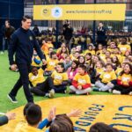 Fernando Torres Instagram - Estoy feliz de poder devolver un poco de lo mucho que me enseñaron en el colegio Francisco de Quevedo de Fuenlabrada. Gracias a la @fundacioncruyff por hacerlo posible y por la gran labor que realizáis. #CruyffLegacy #CreatingSpace #CruyffCourt