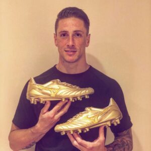 Fernando Torres Instagram - Mizuno. Made in Japan. Thank you so much for your support. Much appreciate these beautiful commemorative Boots.
Arigato!!!