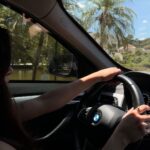 Flavia Pavanelli Instagram - Como eu queria essa facilidade de só entrar no carro, apertar o botão e estar pronta 🧚🏼‍♀️ vocês também? E falando em praticidade, sinônimo pra mim é sempre @livreoficial. Só de não me preocupar com IPVA e ter assistência 24h, minha rotina já é muito mais tranquila ✨ e como!