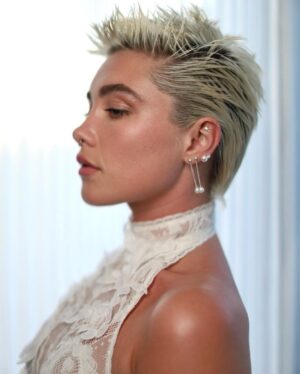 Florence Pugh Instagram - I know I’m always late at posting.. but I’m sharing a love fest as this was truly such a special evening and a wonderful way to congratulate and cheers to magic people being magical. 
@elleuk and @tiffanyandco thank you for hosting and sponsoring such an evening and for giving the stage and the opportunity to all those you awarded. 
I had the pleasure of having one of the worlds most thrilling and exciting creators give me my award. I also get to call him a friend. Which is mind boggling. @harris_reed you are MY icon and I’m incredibly lucky I get to love you and collaborate with you and grow in this funny industry with you AND hear you say all those beautiful things on that stage.
Well done to all the winners, what a lovely event!