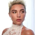 Florence Pugh Instagram - I know I’m always late at posting.. but I’m sharing a love fest as this was truly such a special evening and a wonderful way to congratulate and cheers to magic people being magical. @elleuk and @tiffanyandco thank you for hosting and sponsoring such an evening and for giving the stage and the opportunity to all those you awarded. I had the pleasure of having one of the worlds most thrilling and exciting creators give me my award. I also get to call him a friend. Which is mind boggling. @harris_reed you are MY icon and I’m incredibly lucky I get to love you and collaborate with you and grow in this funny industry with you AND hear you say all those beautiful things on that stage. Well done to all the winners, what a lovely event!