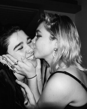 Florence Pugh Instagram - Well that was beautiful. 
The 3rd of Jan is always so crap as no one wants to do anything but splodge and nurse their NYE hangover. Every year I’m astonished friends want to do anything! I’m so unbelievably grateful to all of you who came, it’s always a surprise! Beautiful people, beautiful way to start the year, beautiful day. 
Thank you to all of you who wished me well on my special day. I received them all and send kisses right back. 
Thank you @thestandardlondon for hosting such a fabtastic night. @elli1276 you really went above and beyond to make it so special and I am so so thankful. 

📷- @joshshinner you genius photographer. Thank you thank you thank you for all your snappy love.