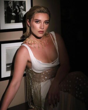 Florence Pugh Instagram - Loved attending the Govenors Awards the other night, I know I’m late but this dress is divine and I can’t get over it. 

It takes a village!

@victoriabeckham 
@tiffanyandco 
@rebeccacorbinmurray 
@peterluxhair 
@babskymakeup 
@colorbymattrez