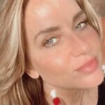 Florencia Ortiz Instagram - Contorno de ojos para bolsas y ojeras. Espectacular @peau.guerie #beauty #juarezalday #peauguerie #cream #ojeras #adiosojeras