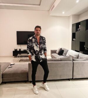 Florent André Instagram - Sunday night 🦇
