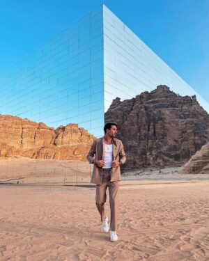 Florent André Instagram - Explore the unexplored 🧭🧳