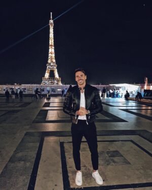 Florent André Instagram - The tourist 🤩🗼