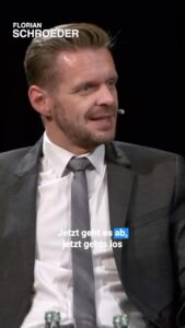 Florian Schroeder Instagram - Letzte Chance! Die letzte Tour-Runde vom aktuellen Programm beginnt! Wer von euch kommt vorbei? Ich freue mich auf euch! 😁