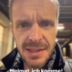 Florian Schroeder Instagram - Heute Baden-Baden, morgen Lörrach, übermorgen Freiburg. Ich bespaße mit SCHLUSS JETZT! – meinem Jahresrückblick - die Südkurve! Es gibt nur noch wenige Restkarten. @kurhausbadenbaden @burghof @vorderhaus_freiburg