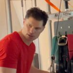 Flula Borg Instagram - i am not the stinky one, yolanda! listens to tom! (she did not belief me) @paolomascitti officialtomellis