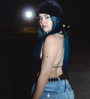 Foudeqush Instagram - hola ✮ ˖⁺‧₊˚ ˚₊‧⁺˖✮-------------------✮˖⁺‧₊˚ noticias pronto ˚₊‧⁺˖ gracias por las fotos a mi bb @xcarog y por maquillarme a mi hermanita @prettyy.libra <3