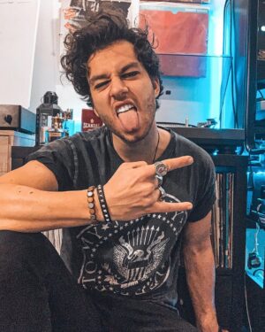 Francisco Fernández Instagram - Sticky Fingers 🥢🥢