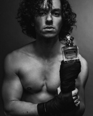 Francisco Fernández Instagram - #pub ❌Dá um toque arriscado à tua personalidade com a nova fragrância SCANDAL POUR HOMME de @jeanpaulgaultier 
#BeScandal
#jeanpaulgaultier ❌