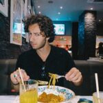 Francisco Fernández Instagram - Joey doesn’t share food Bellalisa Valmor