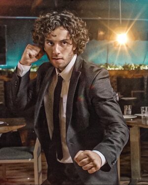 Francisco Fernández Instagram - Podem vir os Mercenários que eu aguento… 🎬👊🏼