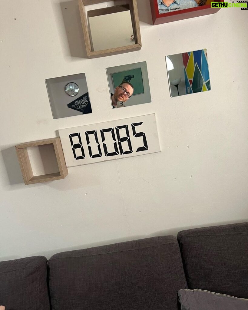 Frankie Boyle Instagram - Waiting to do my 5 O’clock show at a the Stand Edinburgh