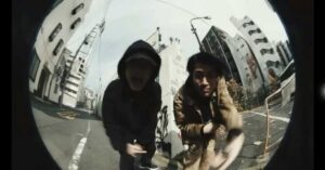 Fuma no KTR Instagram - Shake Body‐Fuma no KTR×SKRYU×WAZGOGG

MVリリースされました🙌

Rap @fuma_no_ktr & @ksk40 
Beats&Scratch @wata820 
videodirector @naoto.ifuji 
Dance @k.shougo.228 
skate @guilty1964