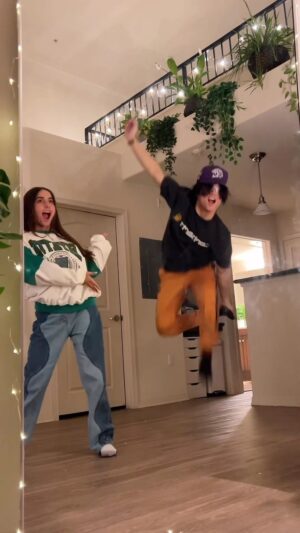 Gabe De Guzman Instagram - happy super bowl sundayyy. 🥳🫶